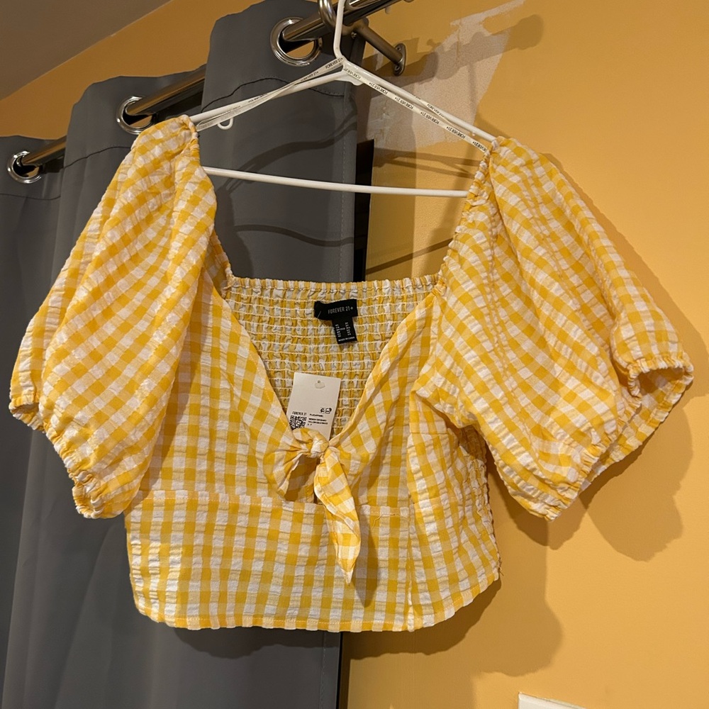 Forever 21 Women’s Plus Size Yellow & White Gingham Crop Top: Size 3X